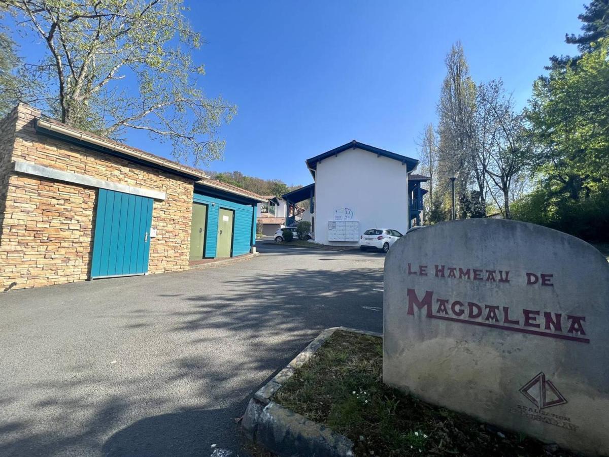 Appartement T1 Bis Avec Jardin Prive Et Piscine, 4 Pers, Cambo-Les-Bains - Fr-1-495-13 Exterior photo